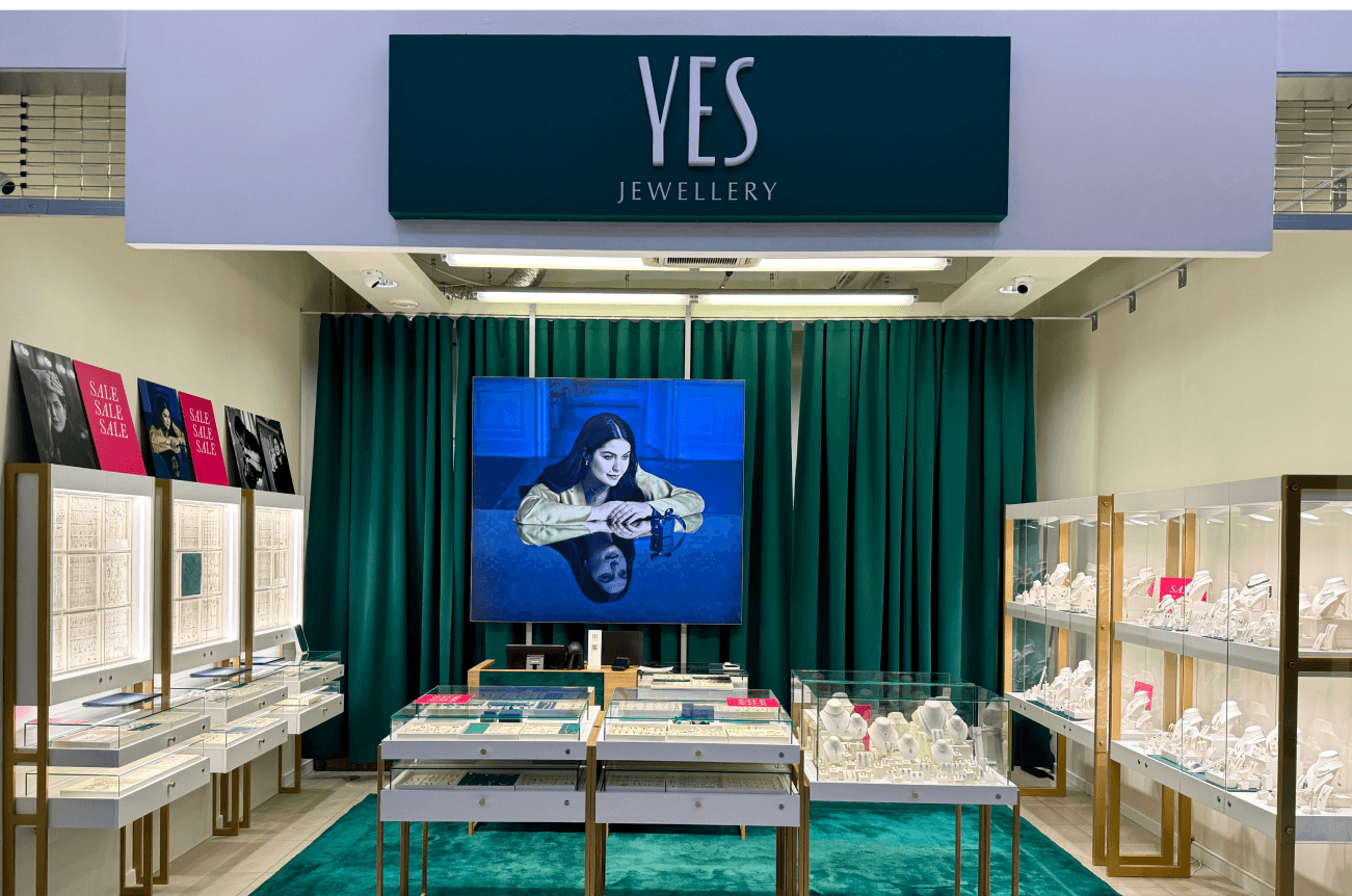 Interiér predajne YES Jewellery – OC Laugaricio