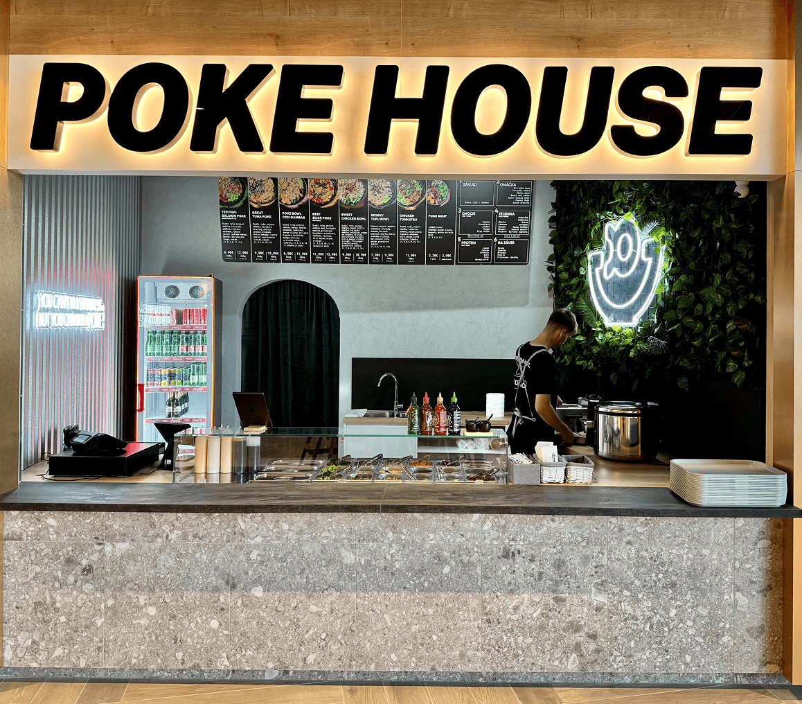 Interiér predajne POKÉ HOUSE – OC Laugaricio