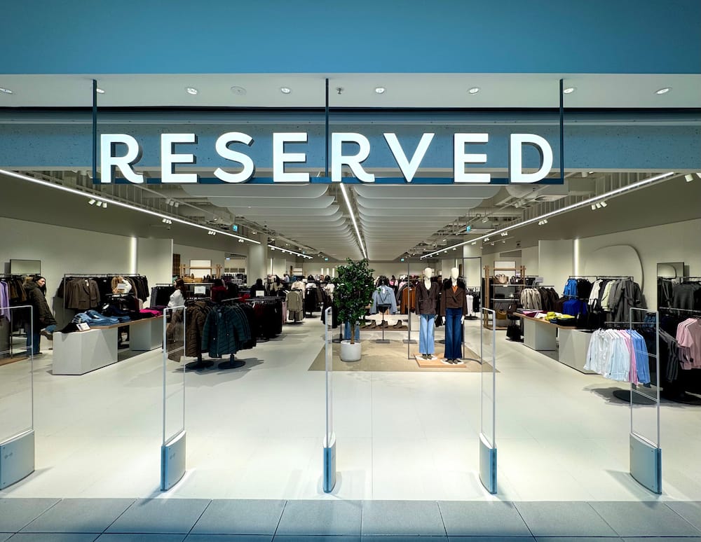 Interiér predajne RESERVED – OC Laugaricio