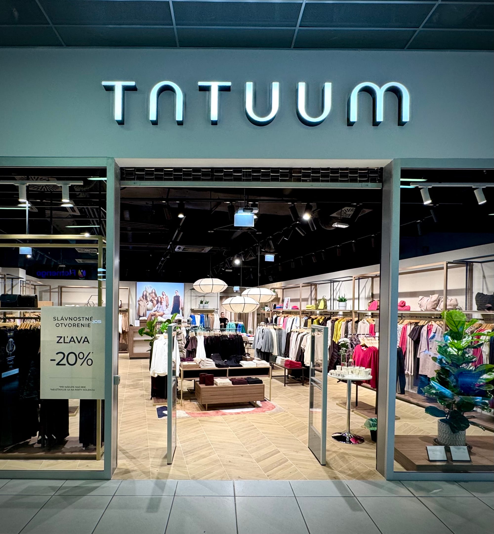 Interiér predajne TATUUM – OC Laugaricio