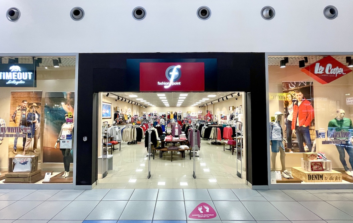 Interiér predajne Fashionpoint – OC Laugaricio