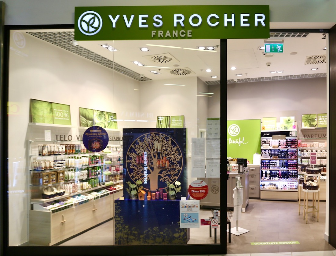 Interiér predajne Yvesrocher – OC Laugaricio